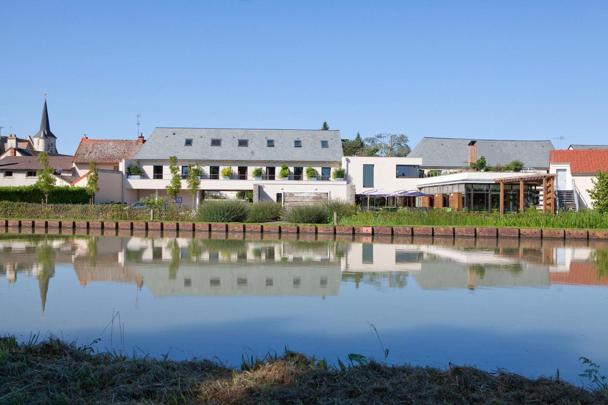 Logis Hôtel Terre de Loire Belleville-sur-Loire Exterior foto