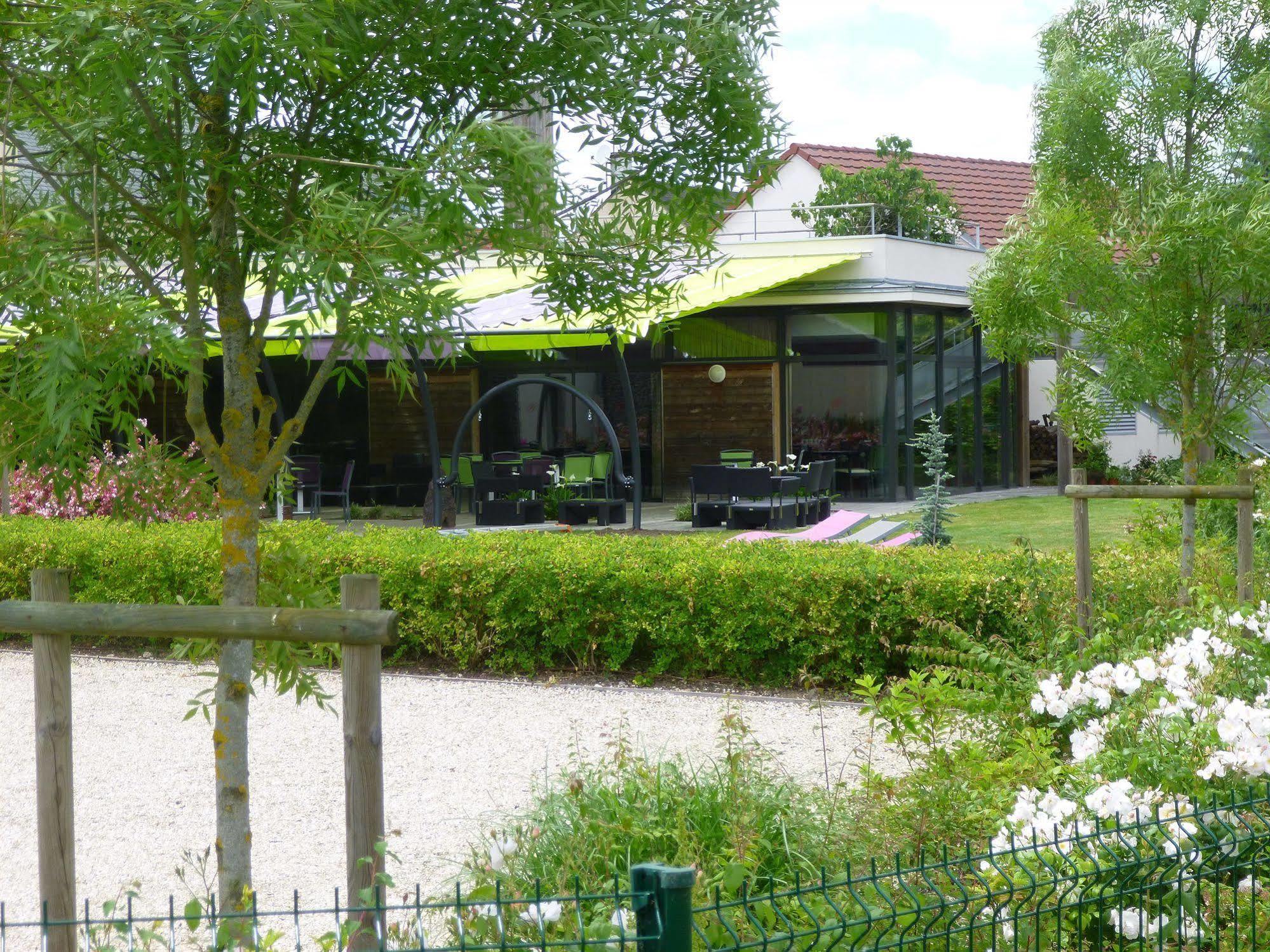 Logis Hôtel Terre de Loire Belleville-sur-Loire Exterior foto
